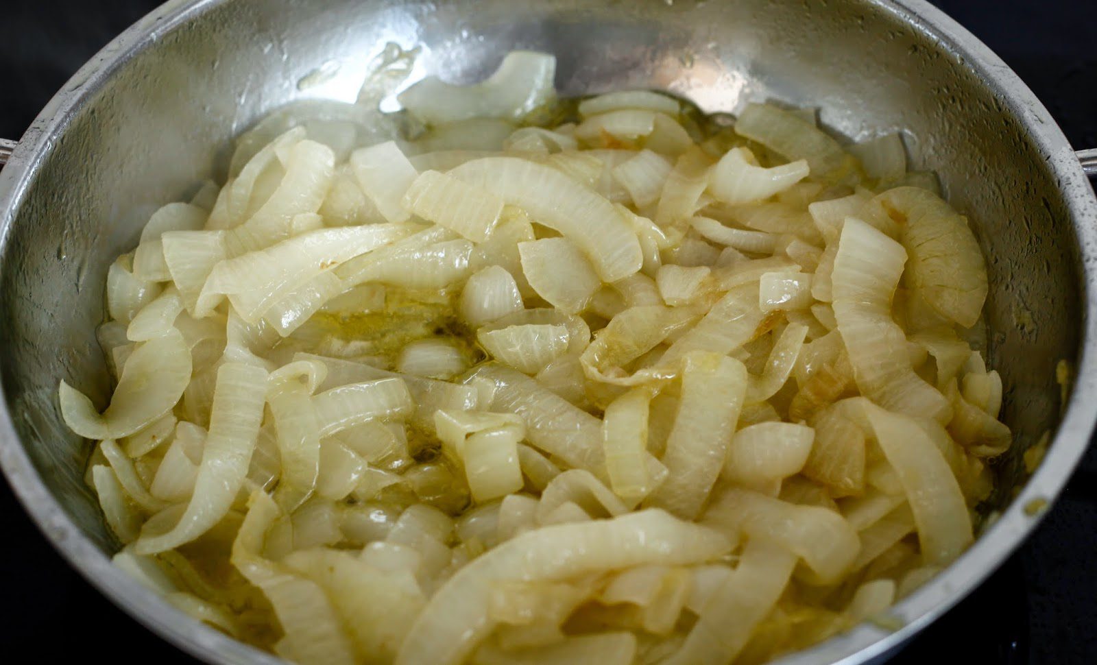Caramelised balsamic onions